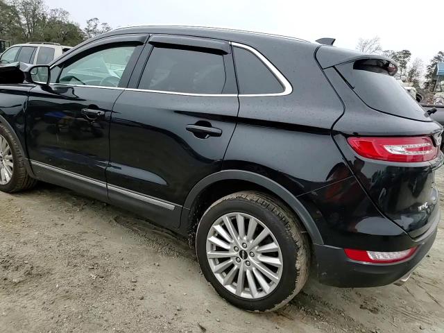 2019 Lincoln MKZ - Image 11