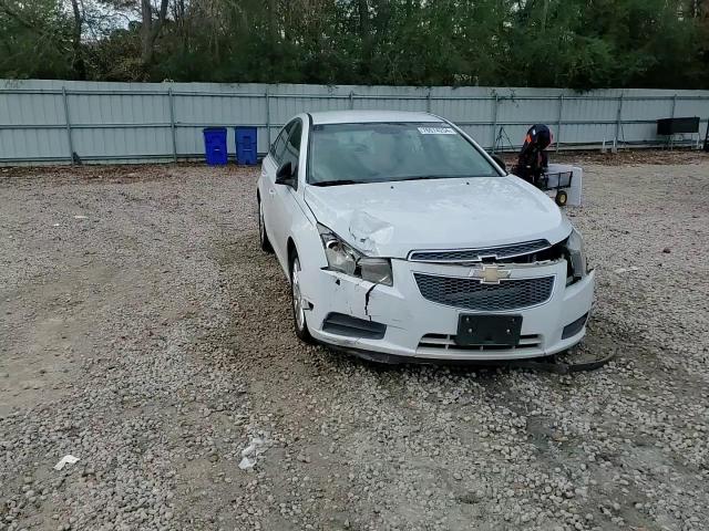 2012 Chevrolet Cruze - Image 10