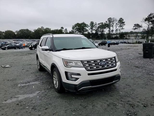 2017 Ford Explorer - Image 14
