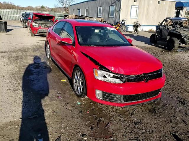 2014 Volkswagen Jetta - Image 13