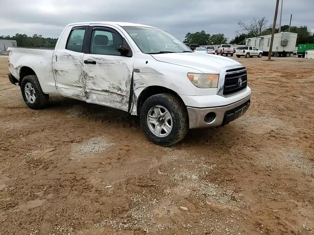 2010 Toyota Tundra Double Cab Sr5 VIN: 5TFRM5F16AX005608 Lot: 79253094