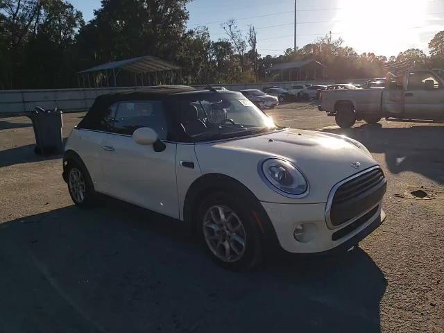 2017 MINI Cooper - Image 11