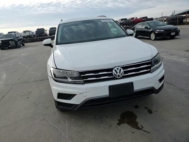 2021 Volkswagen Tiguan - Image 11