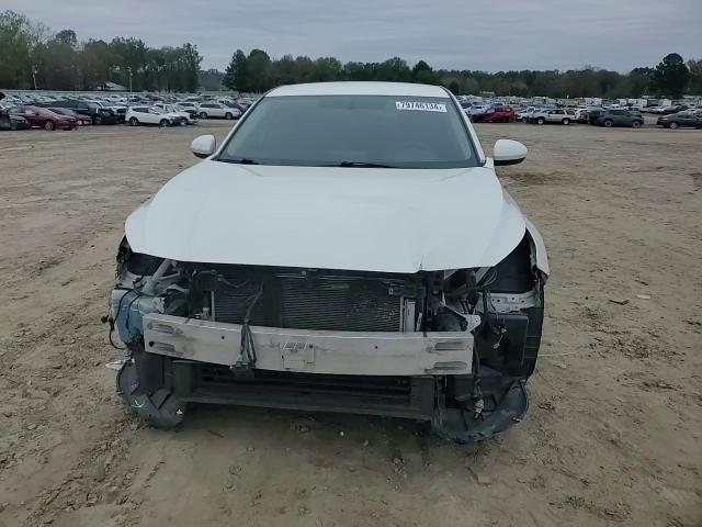 2020 Nissan Altima - Image 10