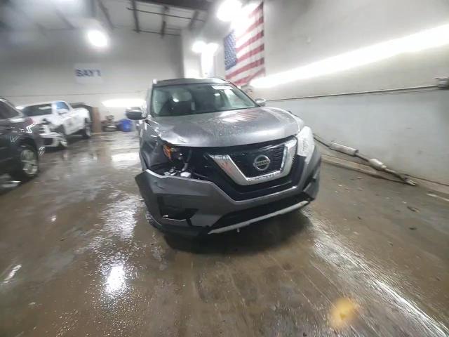 2017 Nissan Rogue S VIN: JN8AT2MV3HW285304 Lot: 81107424