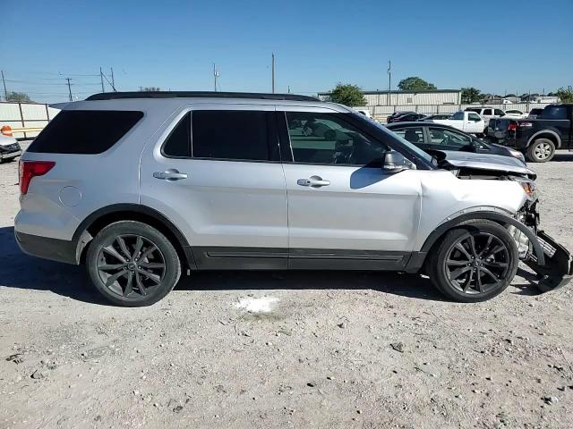 2018 Ford Explorer - Image 12