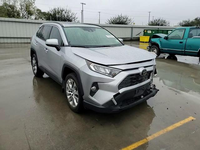 2019 Toyota Rav4 Xle Premium VIN: JTMC1RFV1KJ001530 Lot: 79295654