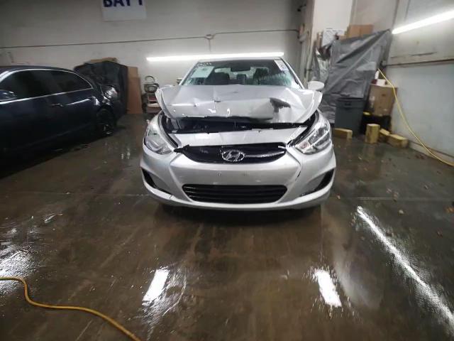 2015 Hyundai Accent - Image 13