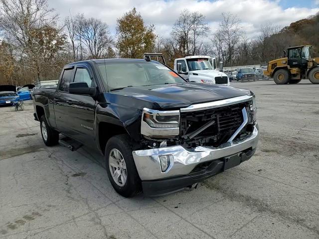 2018 Chevrolet Silverado K1500 Lt VIN: 1GCVKRECXJZ209136 Lot: 78576274