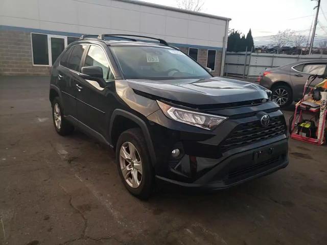 2021 Toyota RAV 4 - Image 11