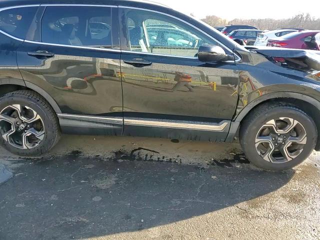 2017 Honda CR-V - Image 13