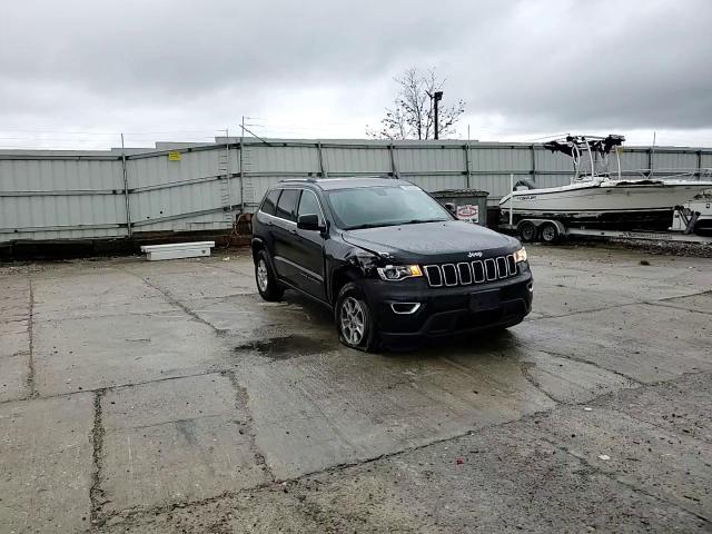 2017 Jeep Grand Cherokee - Image 12