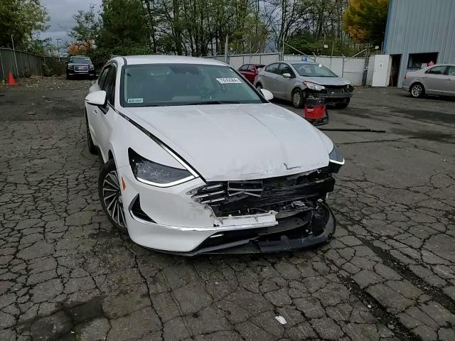 2023 Hyundai Sonata - Image 11
