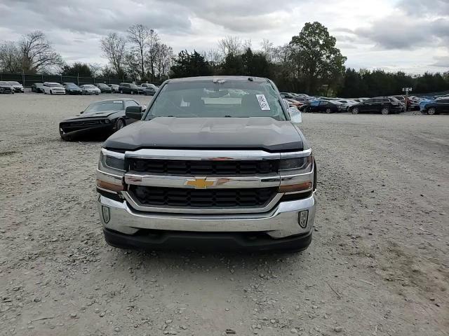 2016 Chevrolet Silverado - Image 11