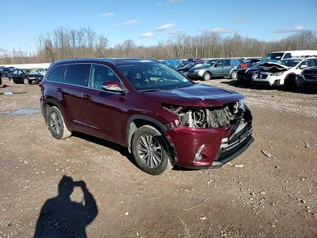 2017 Toyota Highlander - Image 11