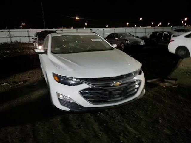 2022 Chevrolet Malibu - Image 10