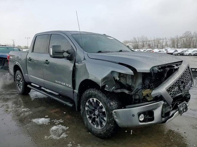 2018 Nissan Titan - Image 13