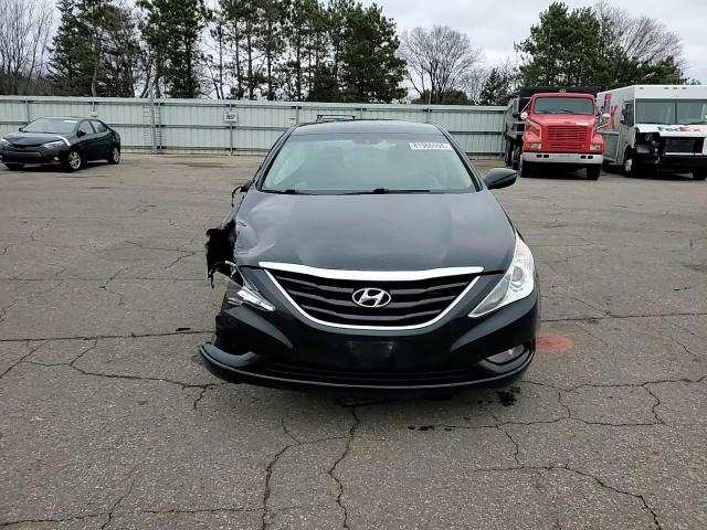 2013 Hyundai Sonata - Image 11
