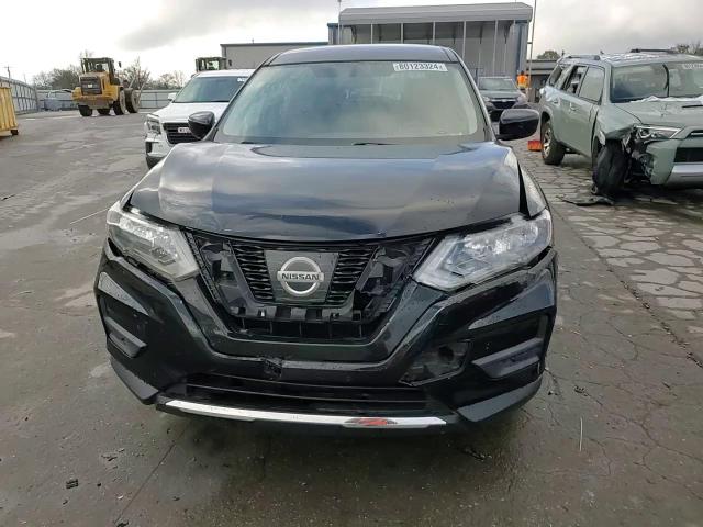 2017 Nissan Rogue S VIN: JN8AT2MT7HW154682 Lot: 80123324