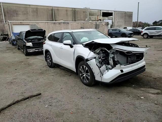 2023 Toyota Highlander L VIN: 5TDKDRAHXPS518842 Lot: 80850564