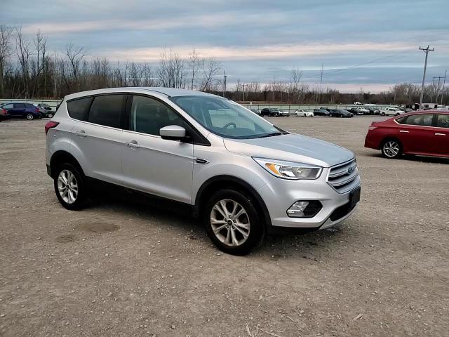 2019 Ford Escape - Image 14