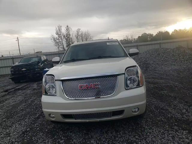 2014 GMC Yukon - Image 11