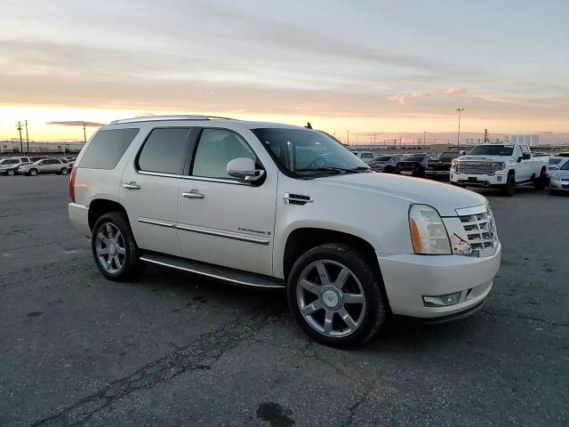 2007 Cadillac Escalade Luxury VIN: 1GYFK63857R227595 Lot: 80269354