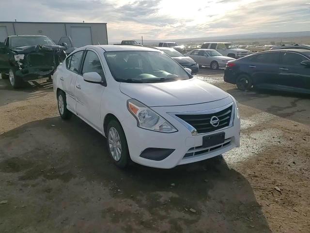 2016 Nissan Versa - Image 13