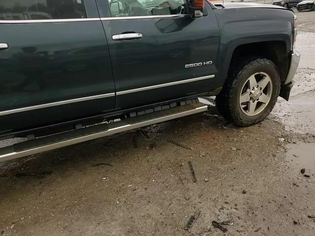 2019 Chevrolet Silverado - Image 13