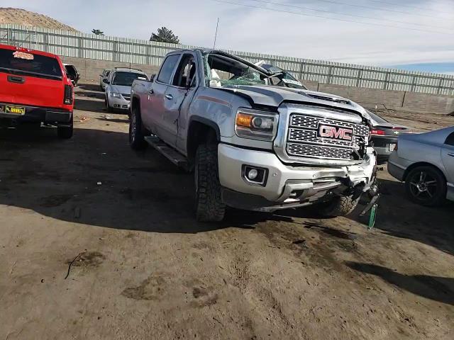 2019 GMC Sierra - Image 10