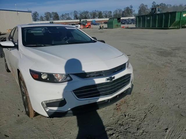 2018 Chevrolet Malibu - Image 10