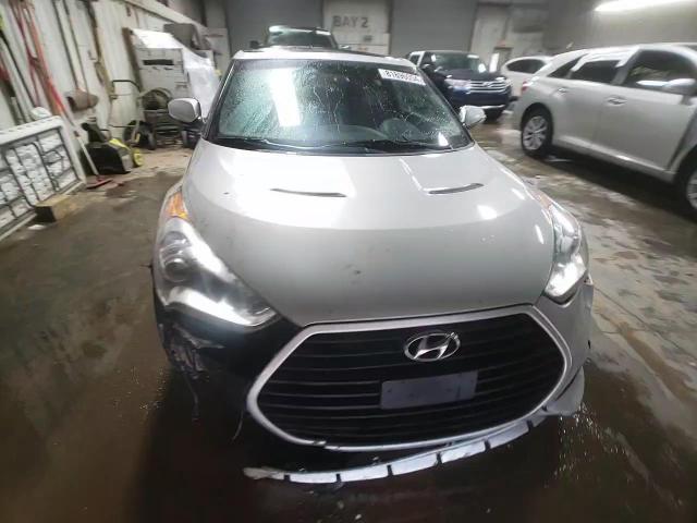 2013 Hyundai Veloster Turbo VIN: KMHTC6AE5DU117827 Lot: 81896054