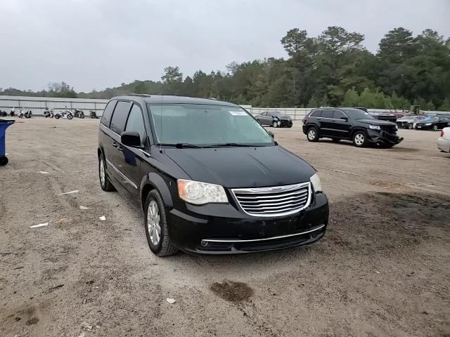 2014 Chrysler Town & Country - Image 12