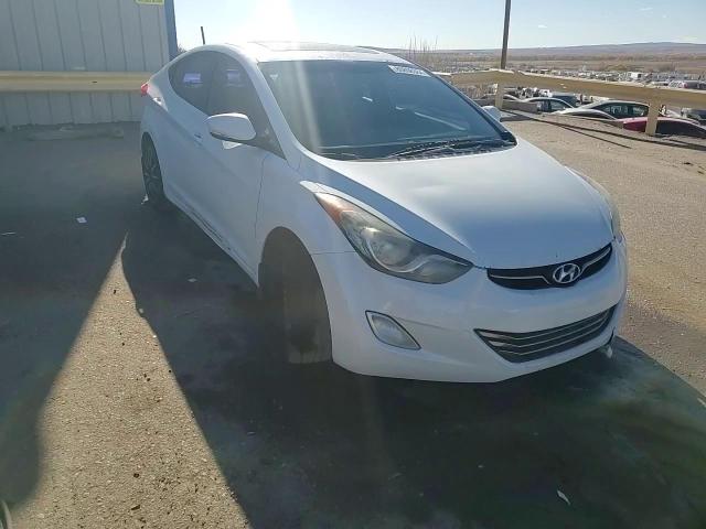 2012 Hyundai Elantra - Image 13