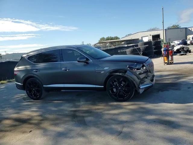 2022 Genesis GV80 - Image 11