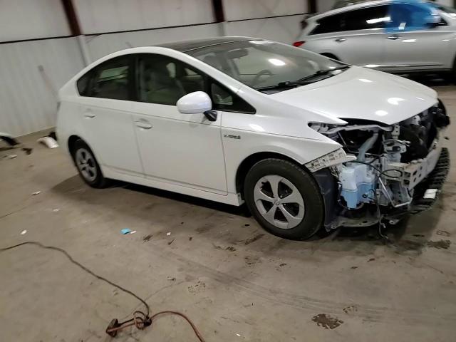 2014 Toyota Prius - Image 14