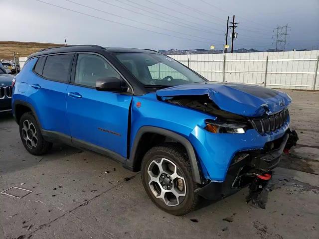 2022 Jeep Compass - Image 11