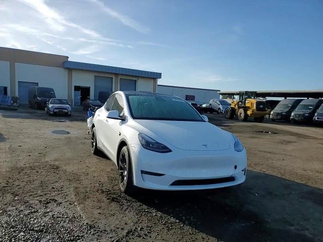 2022 Tesla Model Y VIN: 7SAYGDEE5NF559355 Lot: 80172204