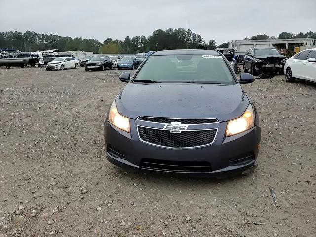 2014 Chevrolet Cruze - Image 10