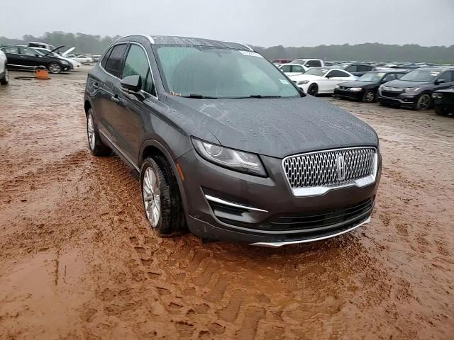 2019 Lincoln MKZ - Image 11