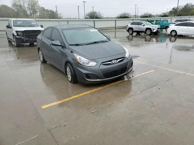 2013 Hyundai Accent Gls VIN: KMHCT4AE2DU395847 Lot: 78960984