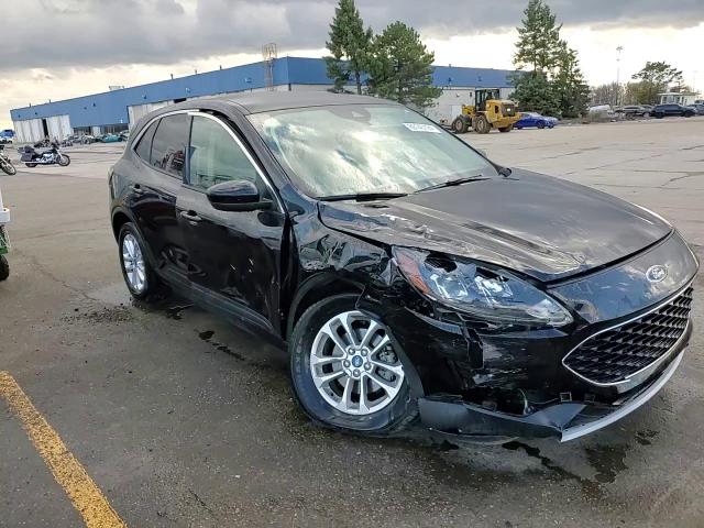 2020 Ford Escape - Image 14