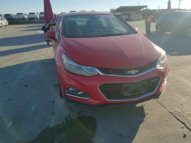 2017 Chevrolet Cruze - Image 11