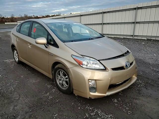 2011 Toyota Prius - Image 10