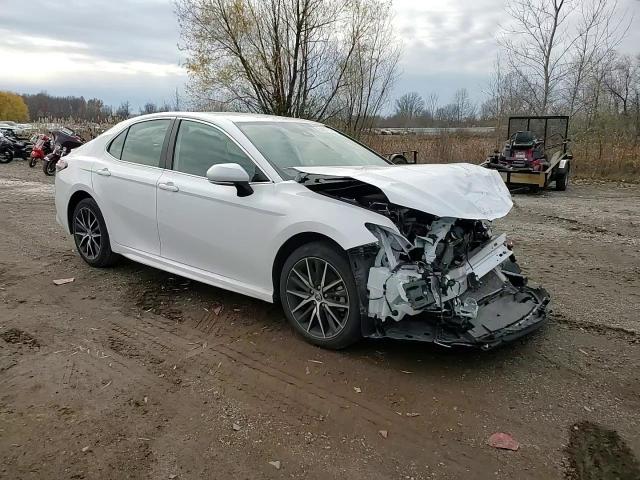 2023 Toyota Camry - Image 11