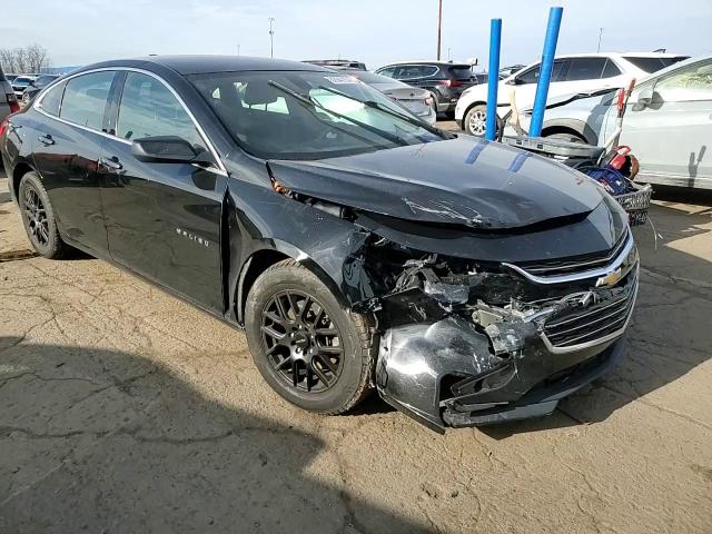 2017 Chevrolet Malibu - Image 11