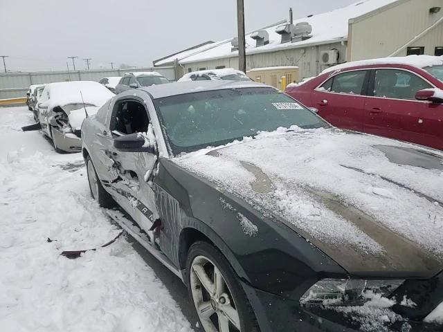 2013 Ford Mustang - Image 11