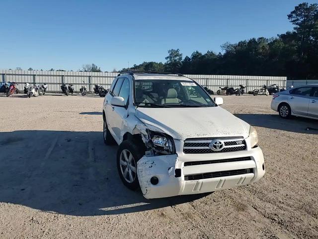 2008 Toyota RAV 4 - Image 12