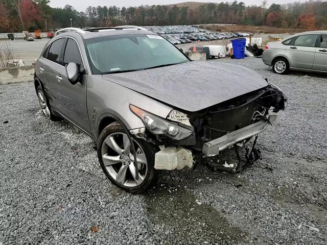 2010 Infiniti FX - Image 12