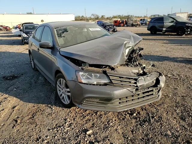 2018 Volkswagen Jetta - Image 11